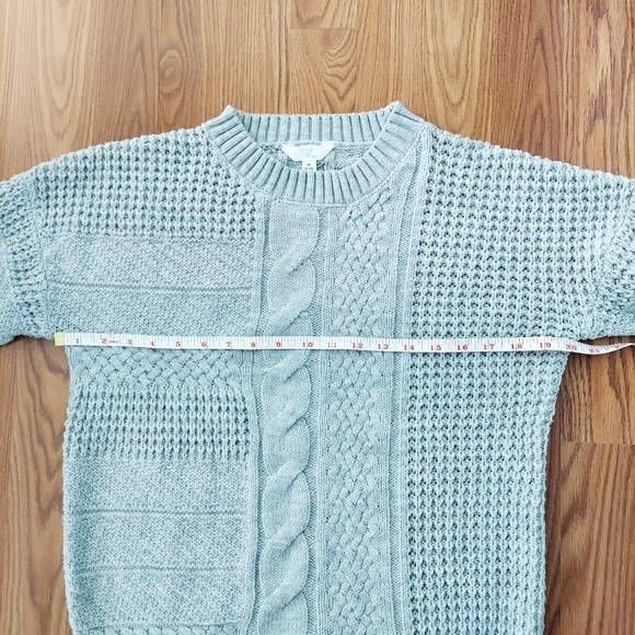 Time and True Gray Sweater Size M - Picture 5 of 9